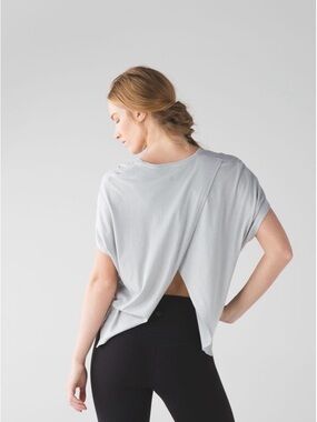 Lululemon Devout Short Sleeve Tee II
Seal Grey